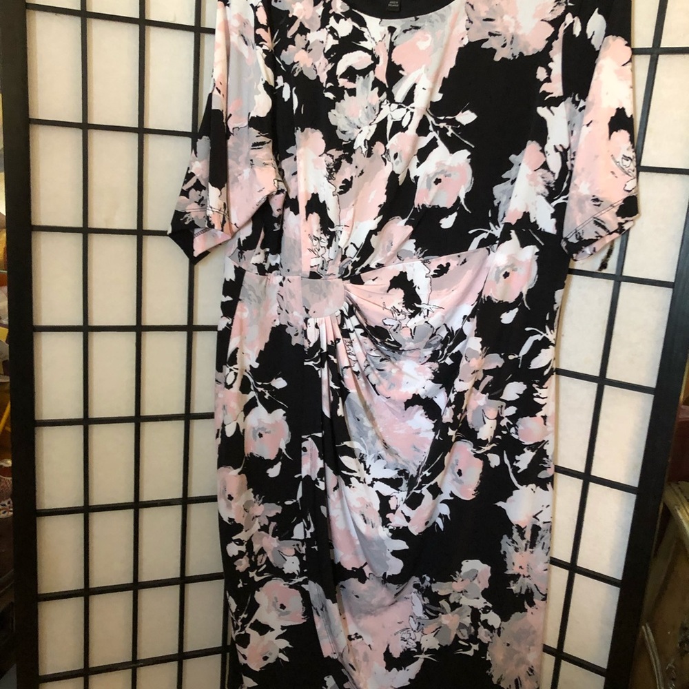 NWOT Connected Apparel Knit Grey/Shell Pink/White Floral S/S Faux Wrap Dress